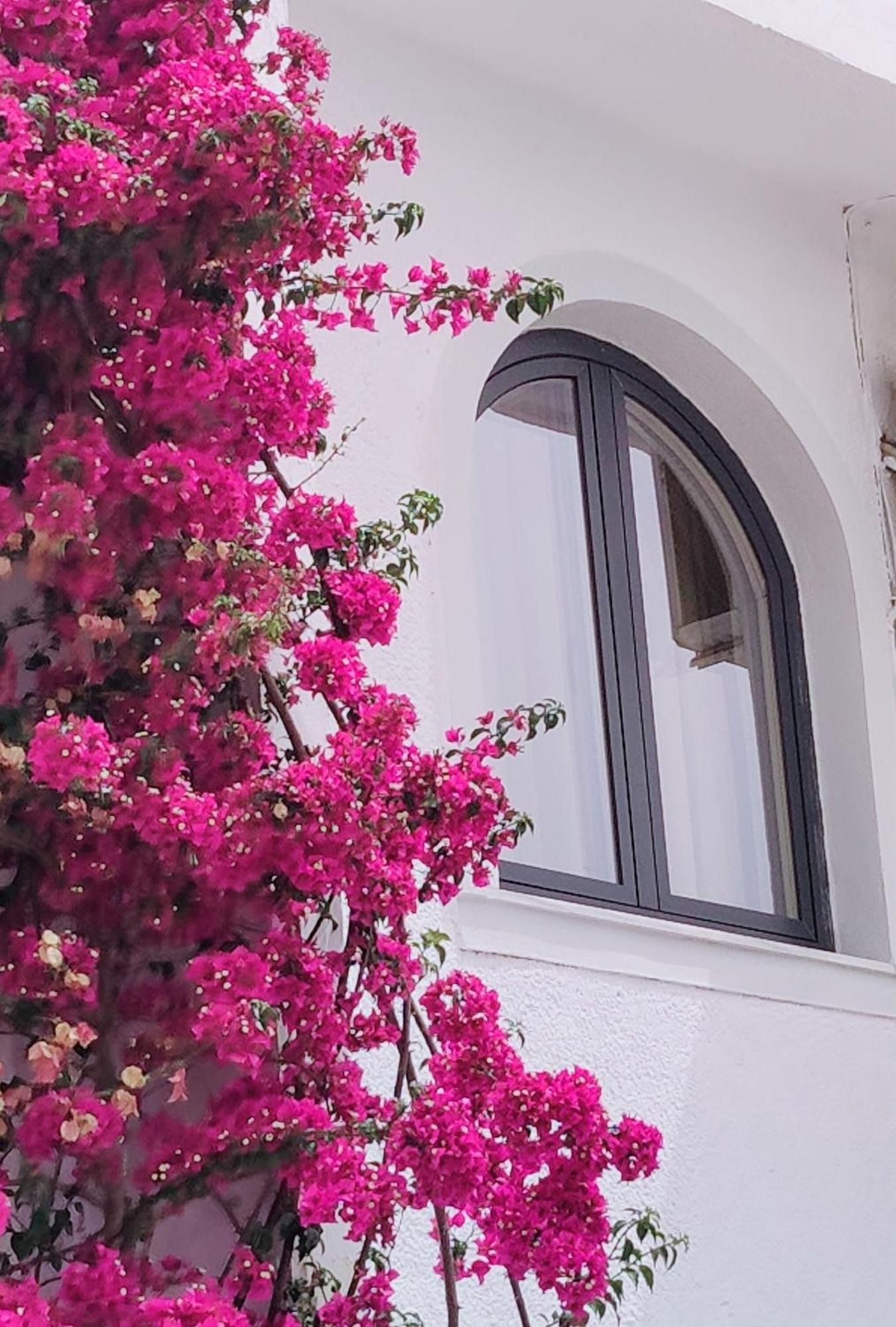 Villa Margarit Boutique Hotel Sarande Exterior photo
