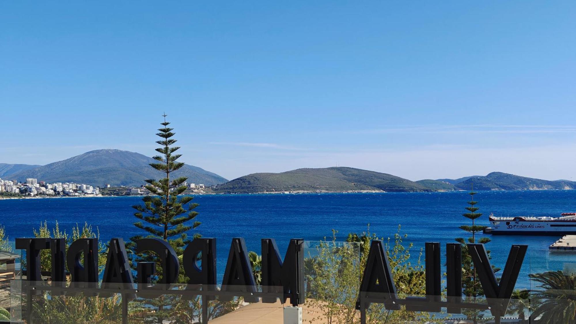Villa Margarit Boutique Hotel Sarande Exterior photo
