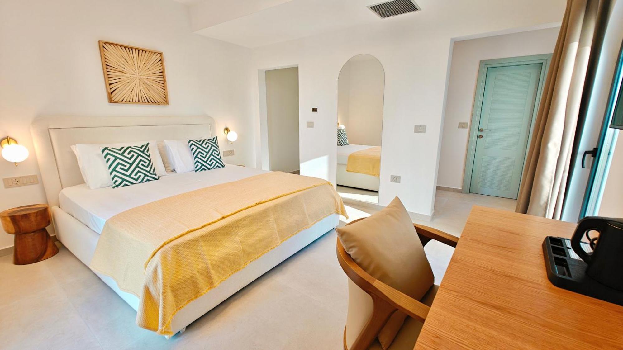 Villa Margarit Boutique Hotel Sarande Exterior photo