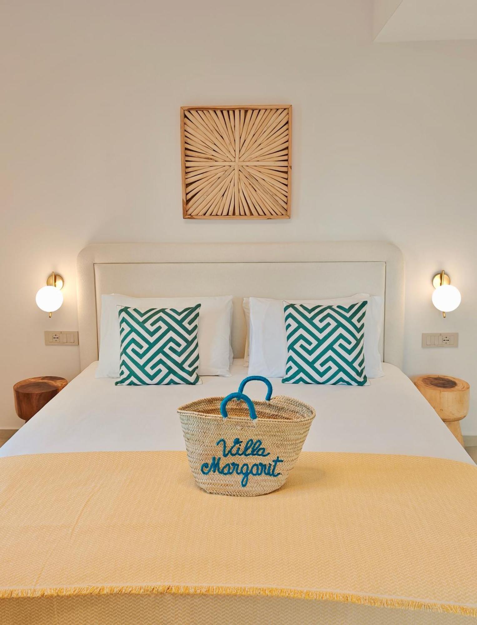 Villa Margarit Boutique Hotel Sarande Exterior photo