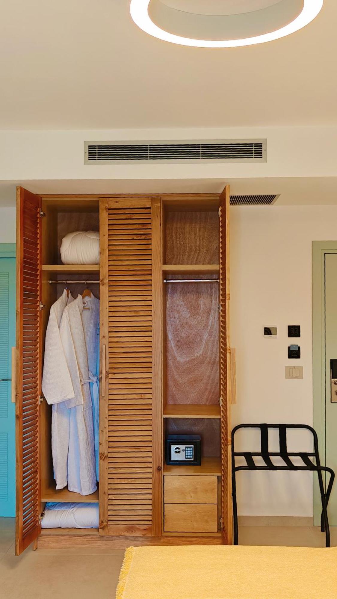 Villa Margarit Boutique Hotel Sarande Exterior photo