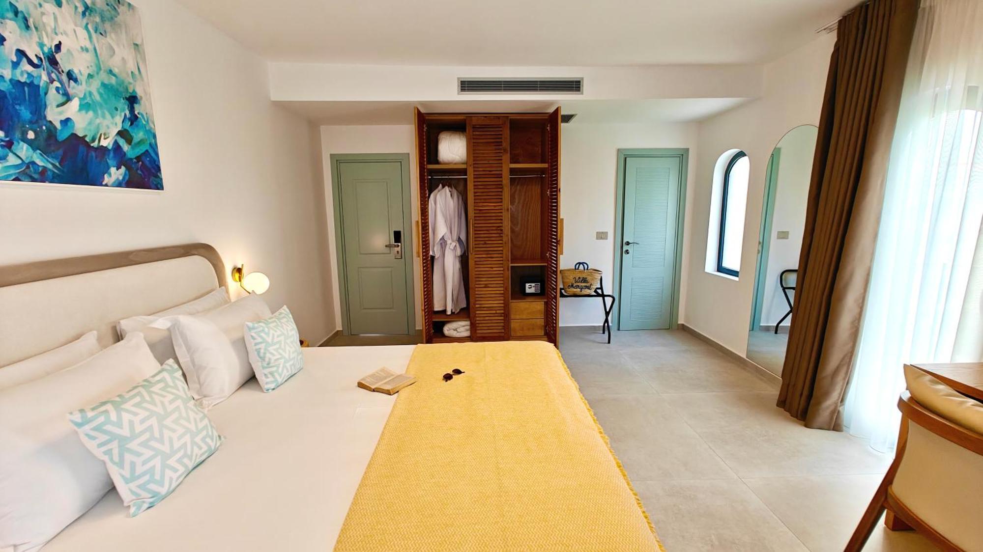 Villa Margarit Boutique Hotel Sarande Exterior photo